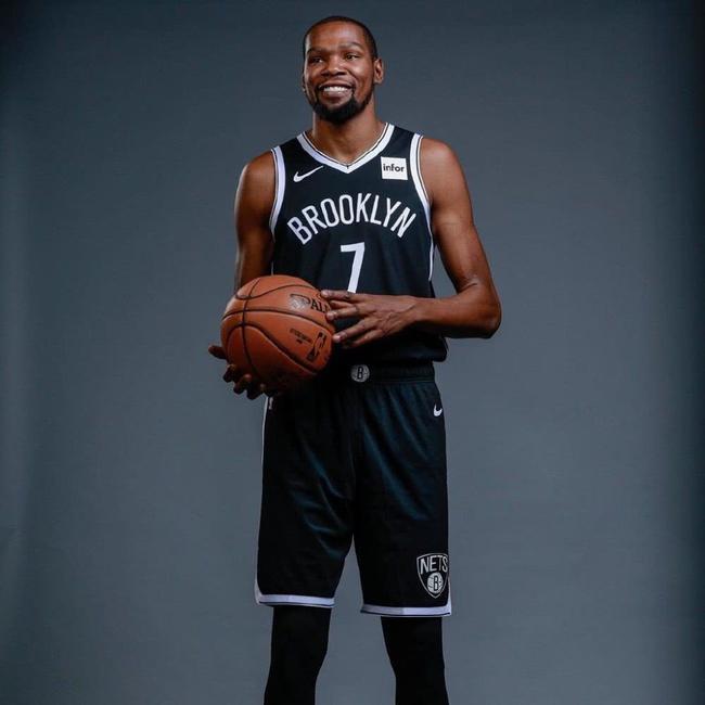 巧妙地通过 巧妙地通过