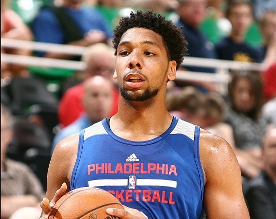 他在红土场 他在红土场