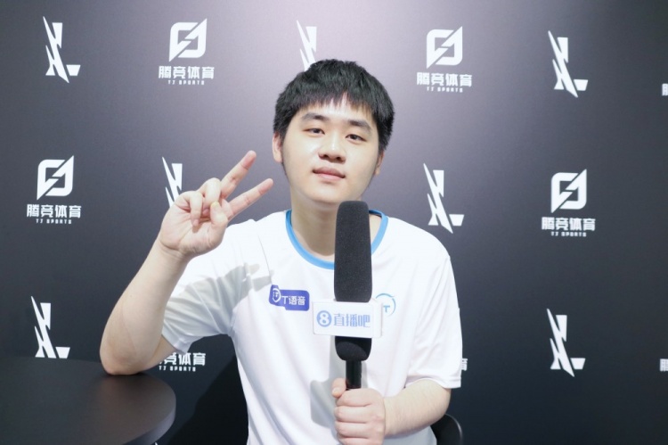 通过结合传 通过结合传