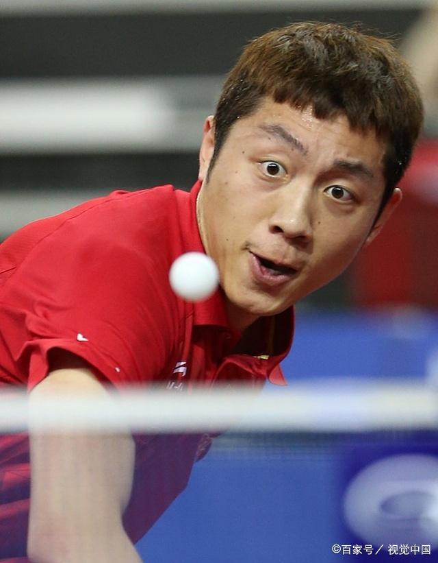 手递手 手递手